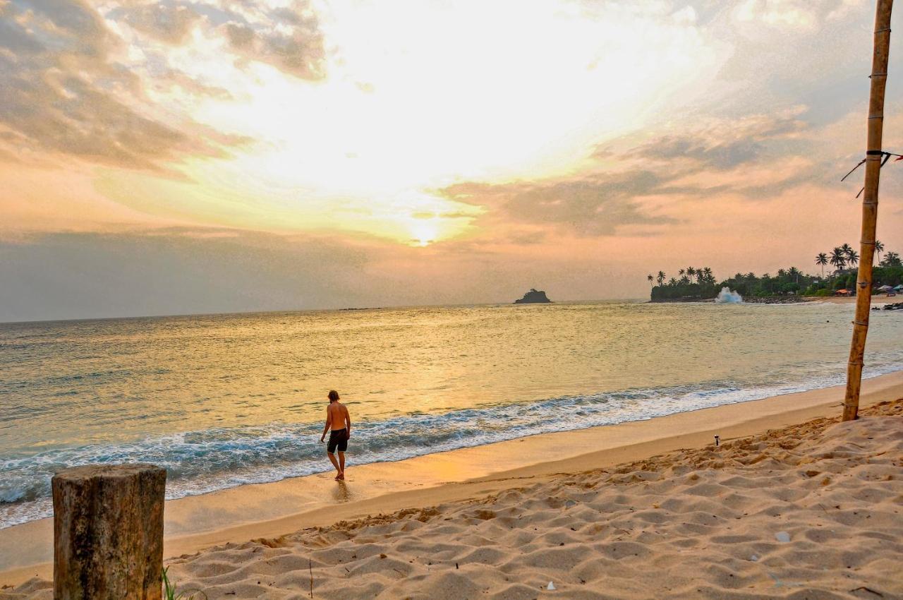 Surfers Paradise Weligama Zewnętrze zdjęcie